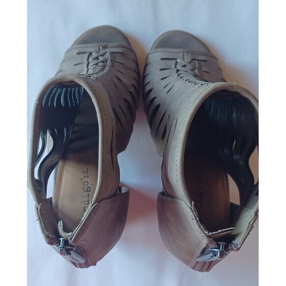 Indigo Rd. Strappy Booties Open Toe Women's 7M Tan Chunky Block Heels Zip Back - Picture 5 of 7